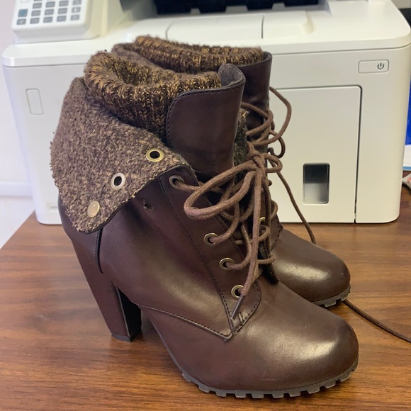 Bamboo Brand Ankle Heeled Boots Size 7 